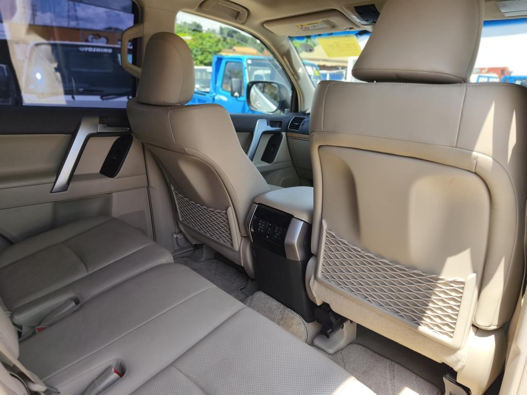 Toyota LANDCRUISER　PRADO