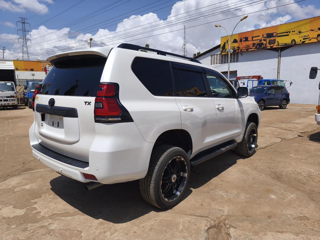 Toyota LANDCRUISER　PRADO