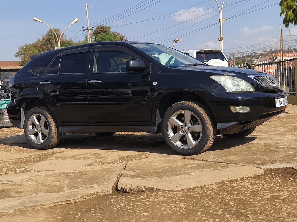Toyota HARRIER (Kawundo)