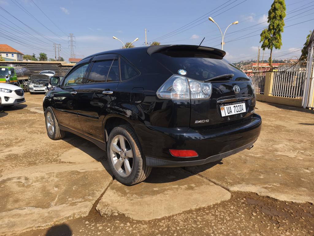 Toyota HARRIER (Kawundo)