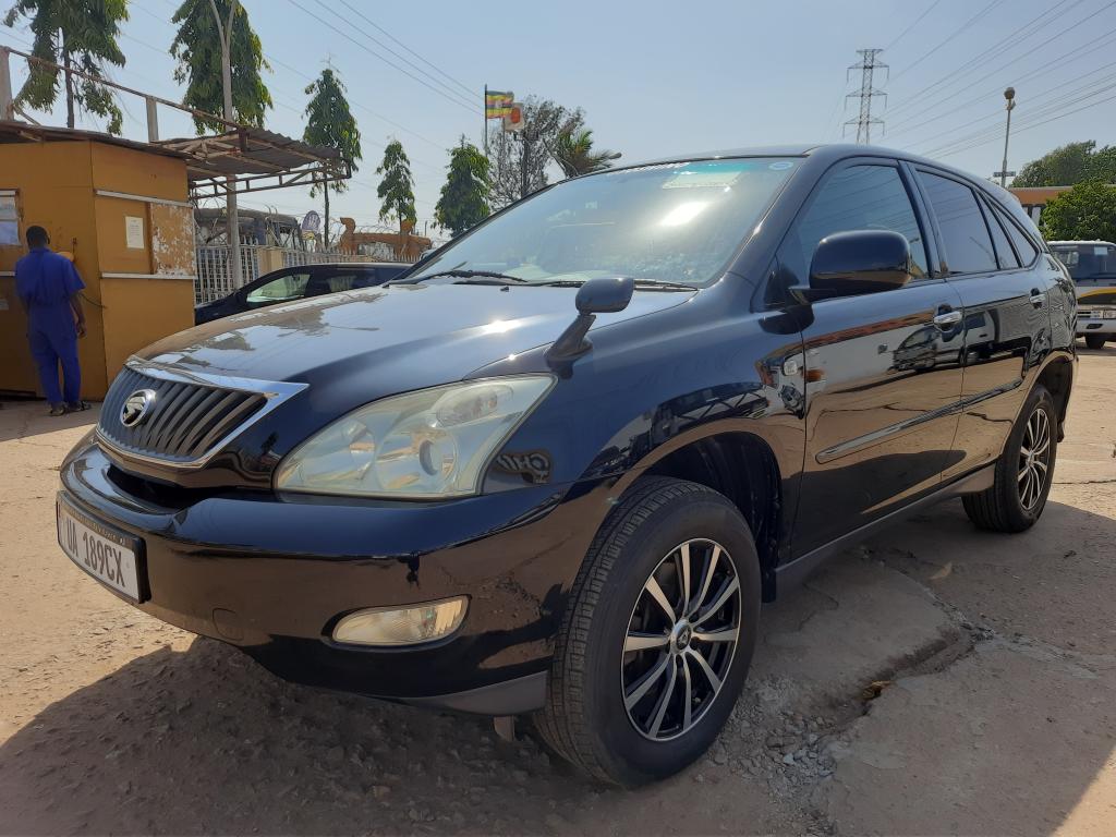 Used October 2011 Toyota HARRIER (Kawundo) suv for sale 03863