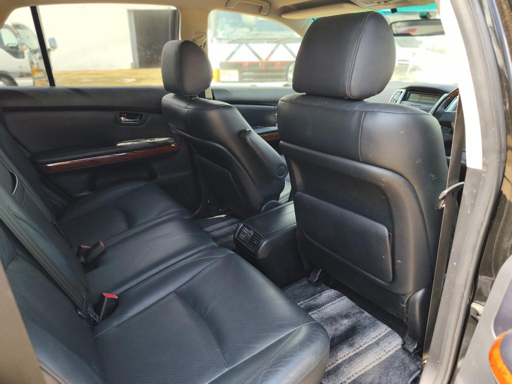 Toyota HARRIER (Kawundo)