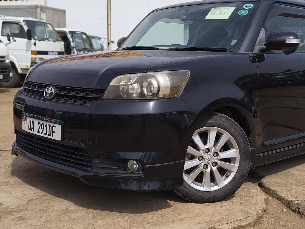 Toyota COROLLA RUMION