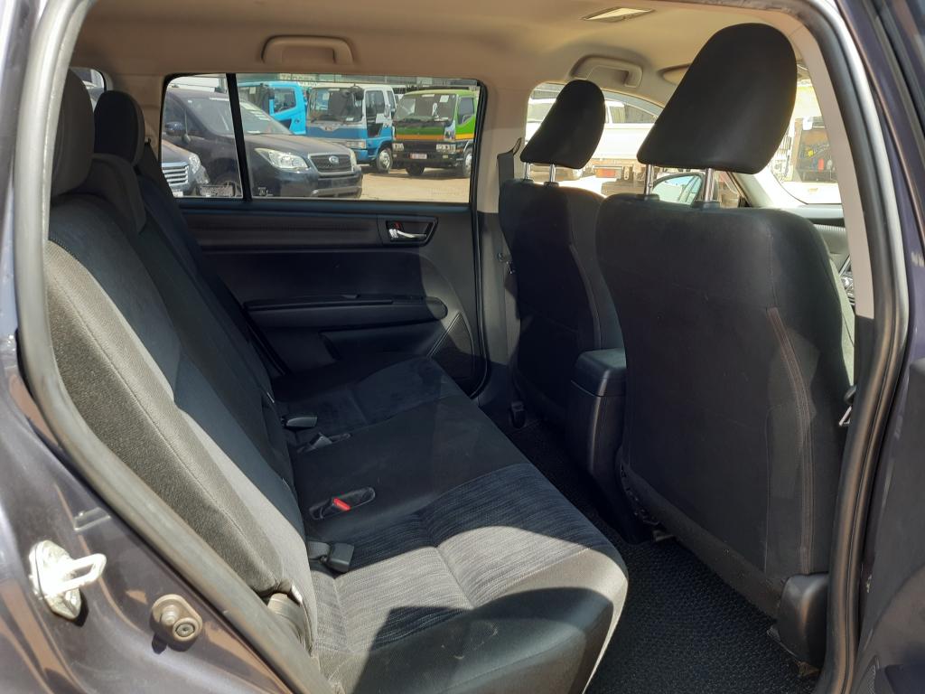 Toyota COROLLA　FIELDER