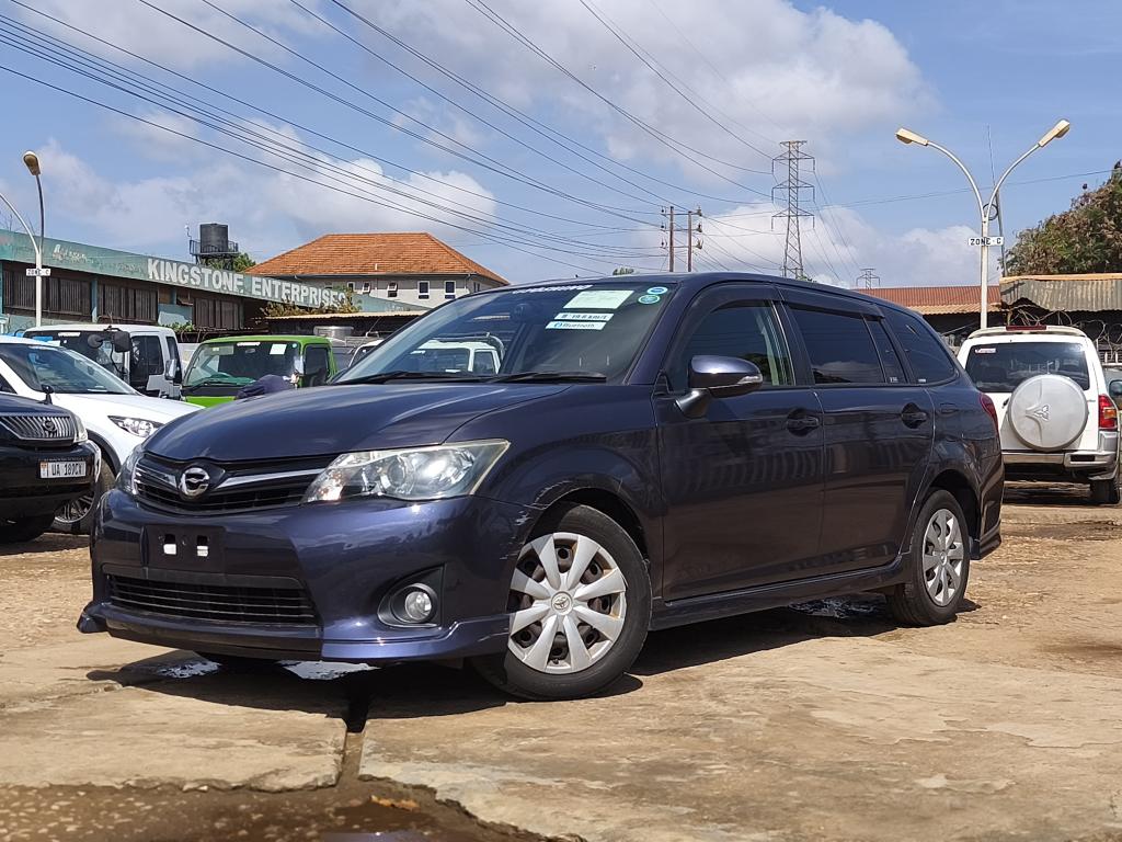 Used August 2012 Toyota COROLLA　FIELDER wagon for sale 03878