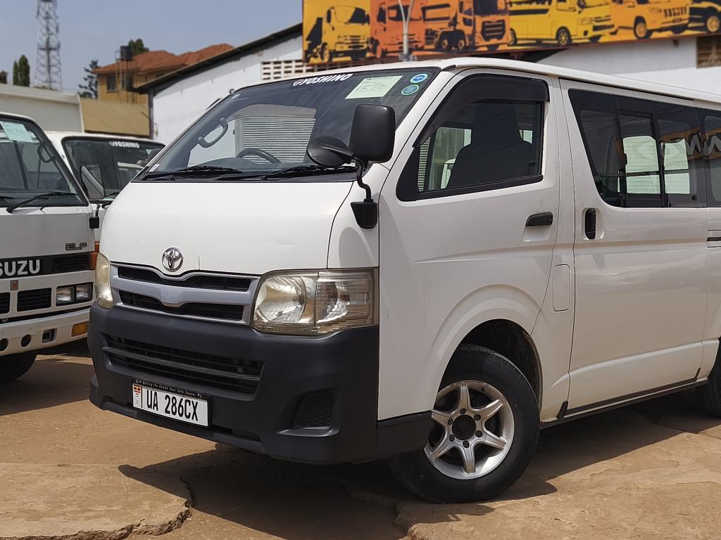Toyota HIACE (Drone)