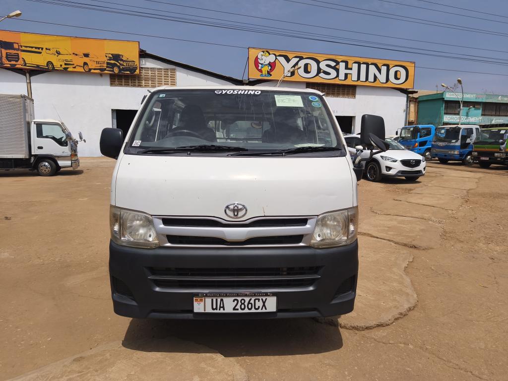 Toyota HIACE (Drone)