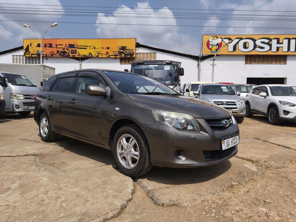 Toyota COROLLA　FIELDER