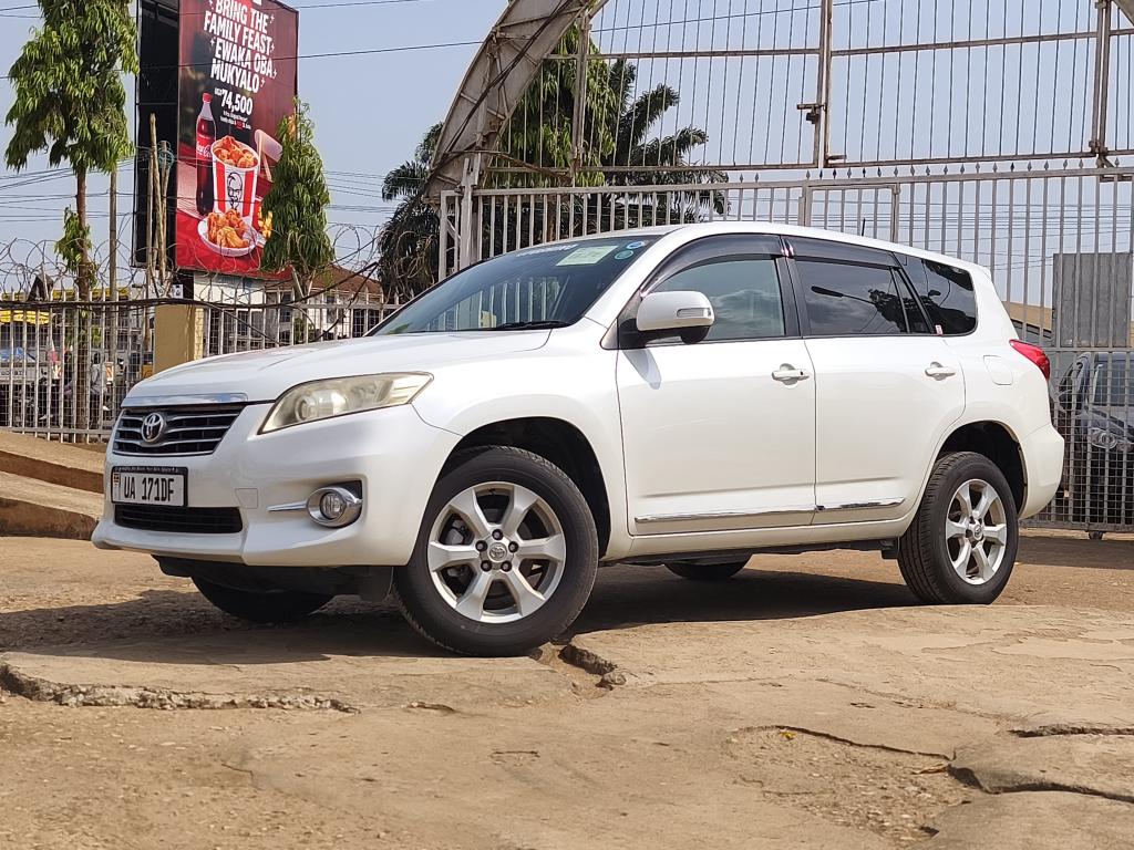 Used March 2010 Toyota VANGUARD suv for sale 03887