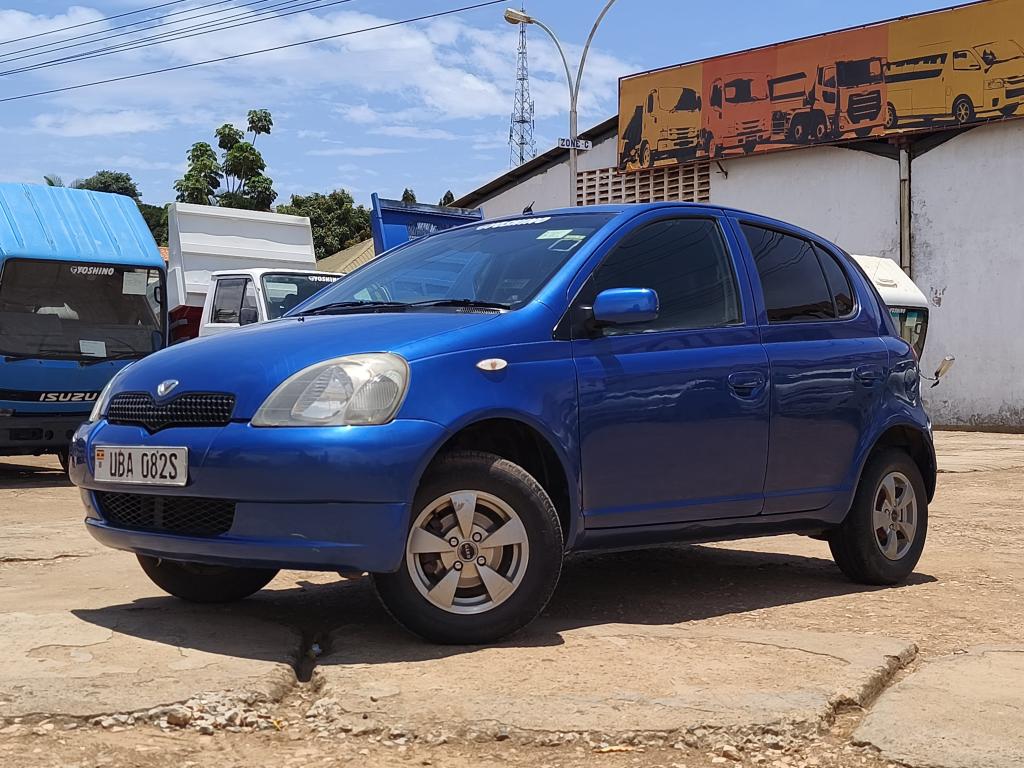 Used 2001 Toyota VITZ hatch back for sale 03888