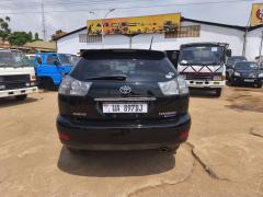 Toyota HARRIER (Kawundo)