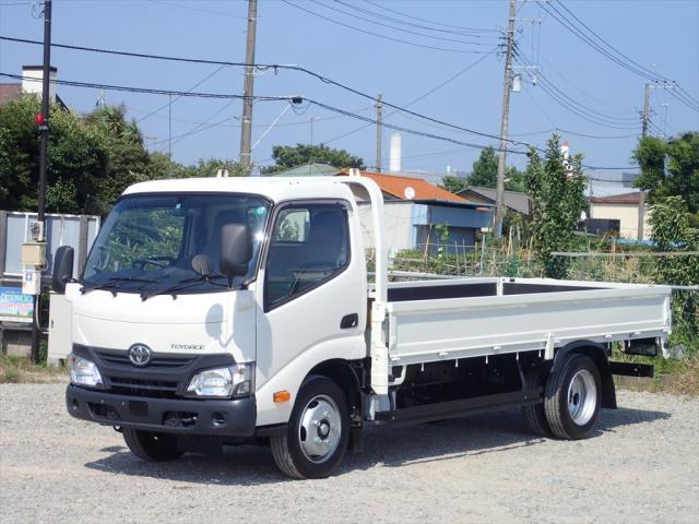 トヨタ 小型平ボディー - 登録済未使用車！標準ロングの3t平ボディーです
