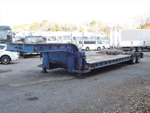 大型トレーラー - 中落ち5.7m、幅299の16輪トレーラーです