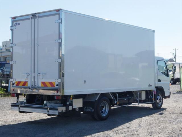 冷蔵冷凍車 - 登録済未使用車☆スタンバイ、格納ゲート付♪ワイド超 