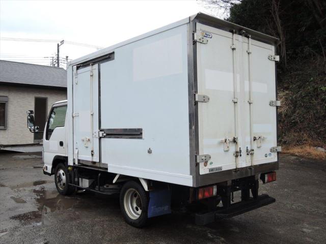 東プレ製⁉️軽トラック保冷車、冷凍車　間仕切り板❗️❗️ 東プレ製⁉️軽トラック保冷車、冷凍車 間仕切り板❗️❗️
