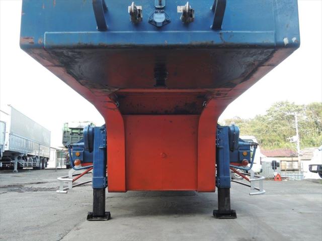 1/50 ８輪トレーラー　ホワイト トレーラ | 製品案内 | 日本トレクスWEBサイト