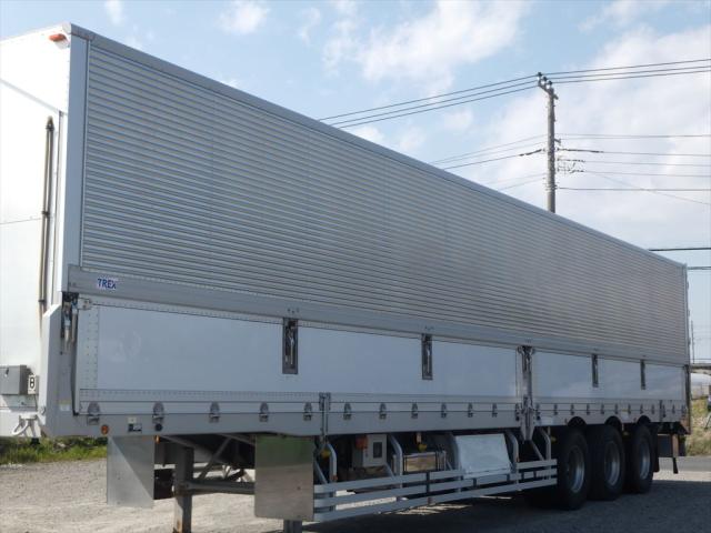 クオン産廃運搬セミトレーラー 煙突マフラー ３軸トレーラー 積荷付き メッキ塗装 クオン産廃運搬セミトレーラー 煙突マフラー 3軸トレーラー