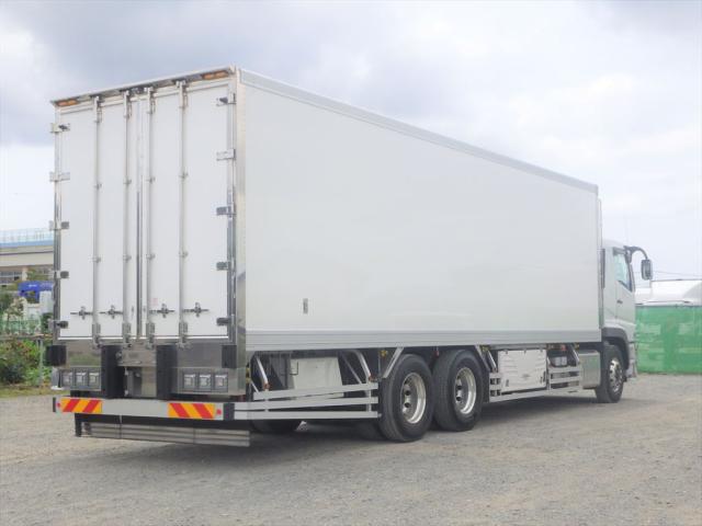 三菱 FUSO トラック 冷蔵コンテナ付き 三菱ふそうスーパーグレート 大型冷蔵冷凍車 - サブエンジン付