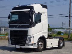 ボルボ 大型トラクタ（シングル） - ハイルーフ☆リアエアサス・第五輪