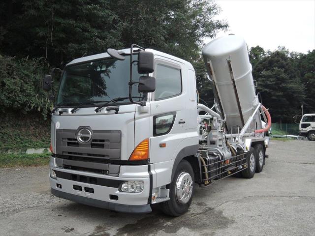 日野プロフィア 吸引車 - 容量20立米・容積8220ℓ・風量20㎥