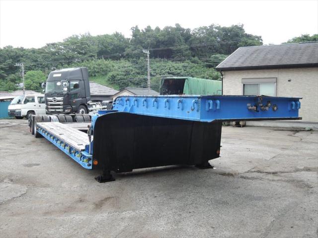 ラジコン　重トレ　16輪台車 LESU Model 16輪スイングサス低床重トレーラー 入荷がしました