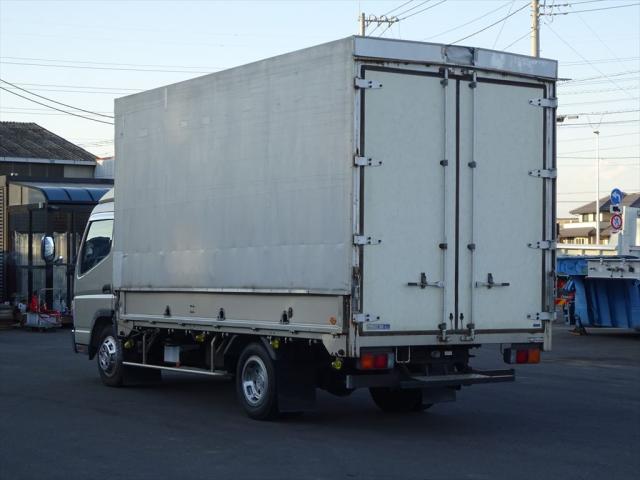 三菱ふそうキャンター 小型ウイング車 - ワイドロングの幌ウイングです