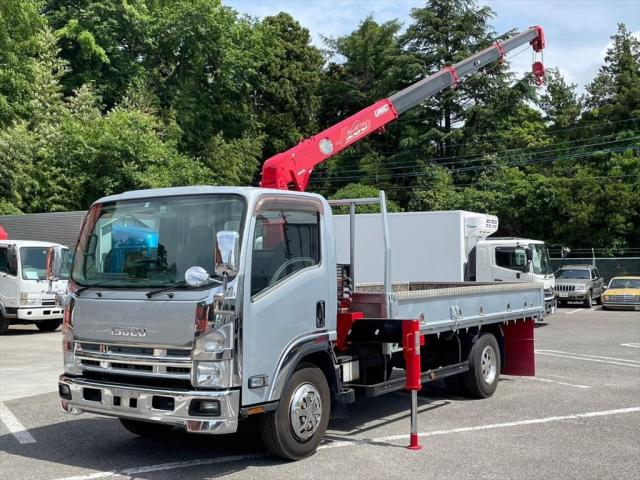 いすゞエルフ 小型クレーン付平ボディー - 積載3.9t！ワイドロング 
