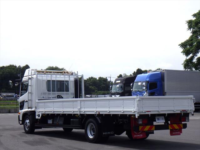 日野レンジャー 中型平ボディー - 4t標準巾☆6200ボディ！