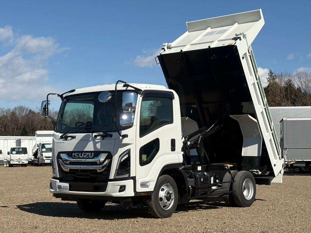 いすゞフォワード 中型ダンプ - 登録済未使用車☆自動シート・極東製