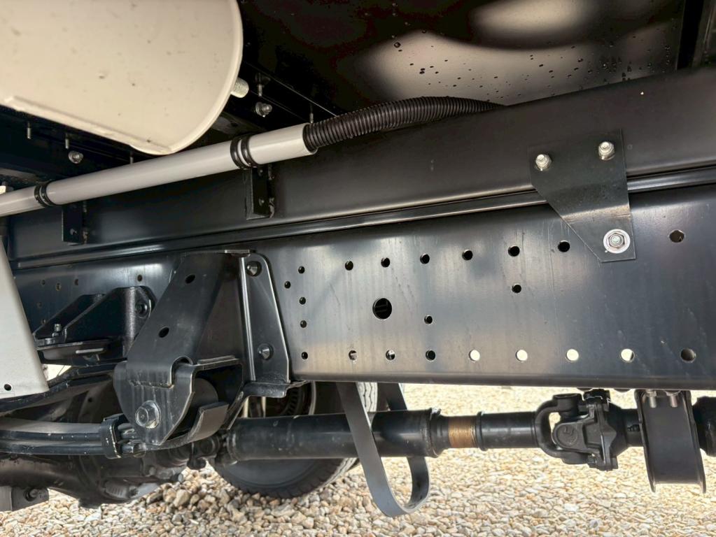 49737 日野デュトロ 小型ウイング車 - 登録済未使用車★ワイドロング・全低床