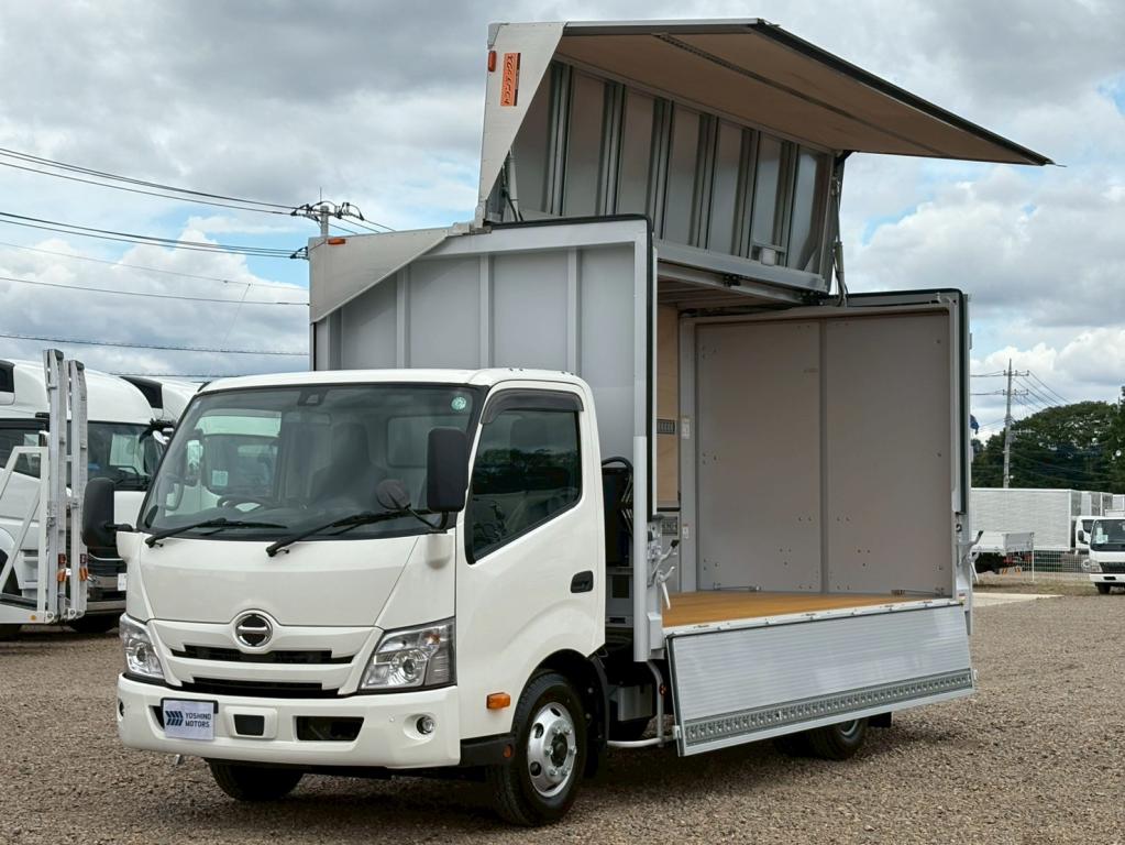 49737 日野デュトロ 小型ウイング車 - 登録済未使用車★ワイドロング・全低床